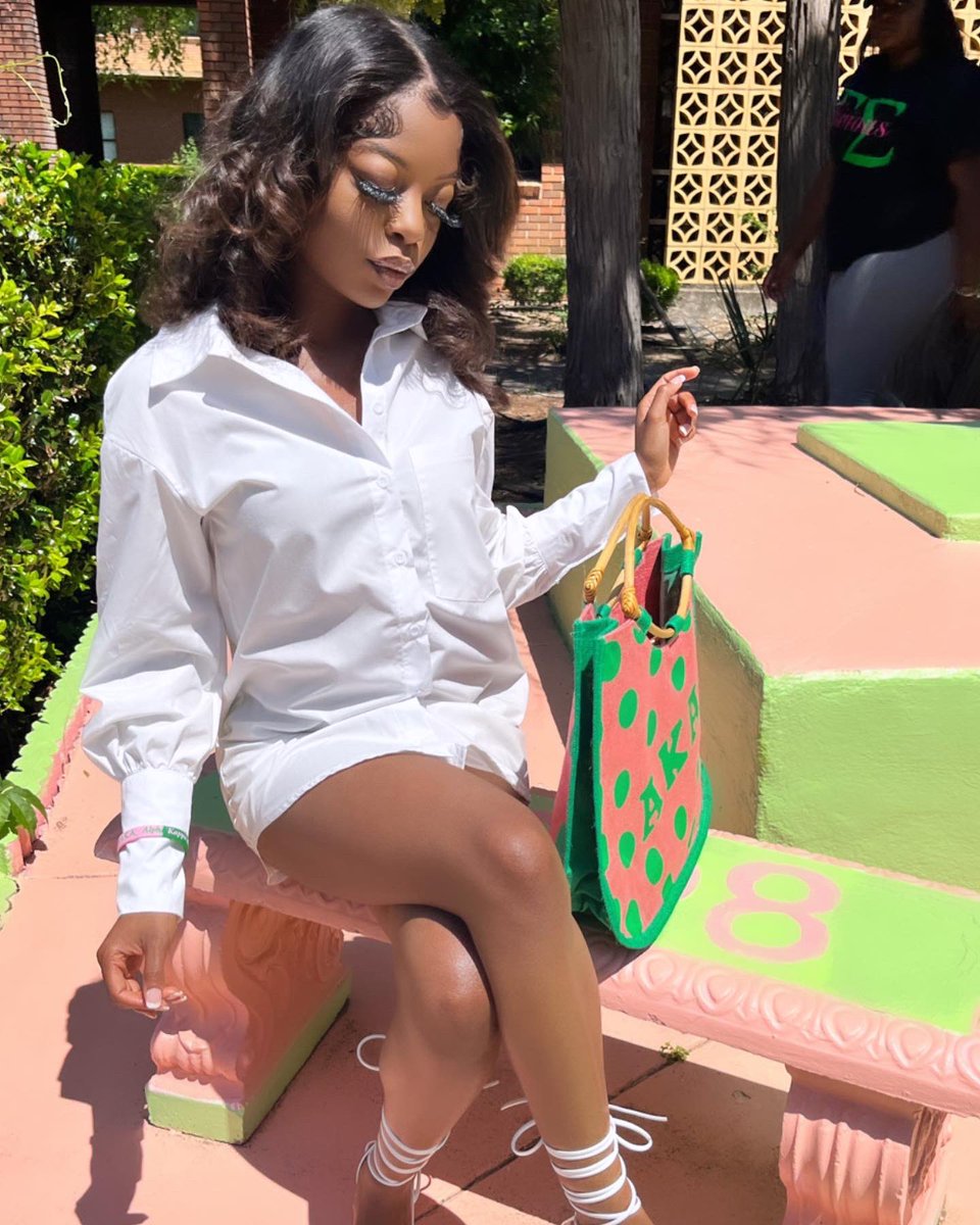 Allow me to re introduce myself .. In AKALand I will FOREVER be known as “High Klass”💗💚 #1908