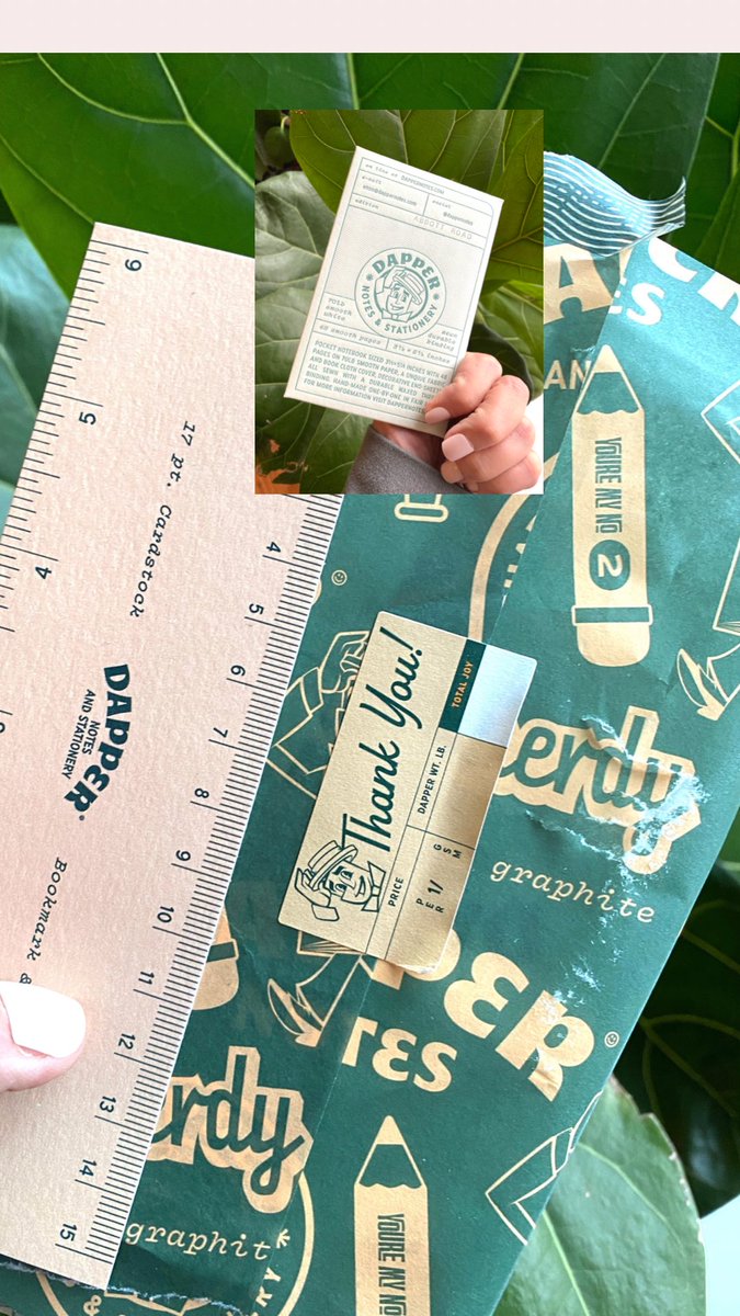 When you buy a product made with <a href="/madewithmirum/">Mirum</a> 🍃 and the designer experience is just wow! <a href="/DapperNotes/">Dapper Notes</a> 🤗 Well done!