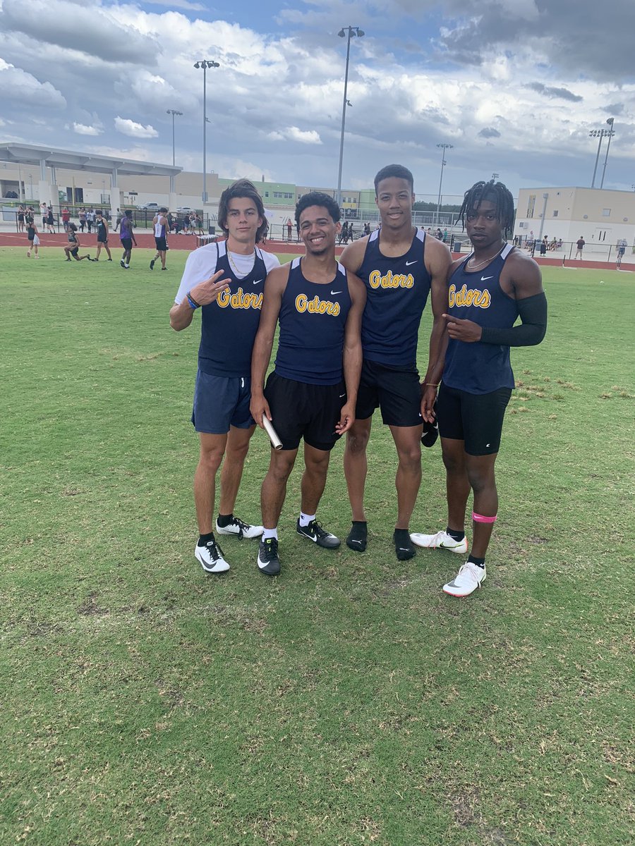 LOLGatorsTF's tweet photo. Boys 4x1 on to Regionals!
Calvin Cockerham
Javen Patten 
Colin Kendrick
Jaden Otero
@LOLHSathletics https://t.co/cSyJkCMCjH
