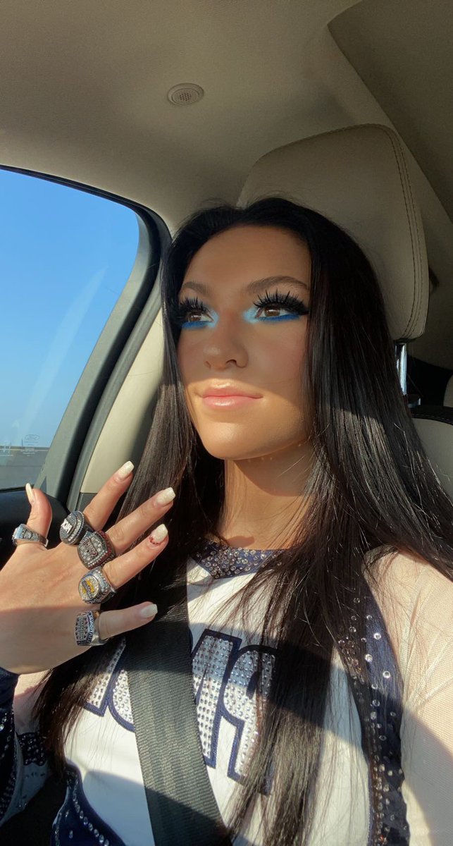 kaitlynwolfpack's tweet photo. Hoping to add rings #8 #9 and #10 this weekend 🤩 https://t.co/Bbj2aJDvqY