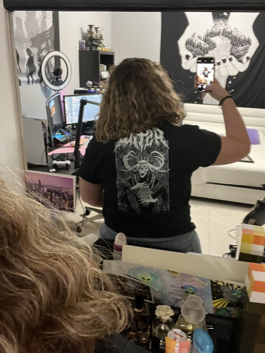 vaqrgaming's tweet photo. @samwitchttv merch is fuckin’ sick
wearing this shit all the time 🖤 #samwitch https://t.co/3M81Ex4n5H