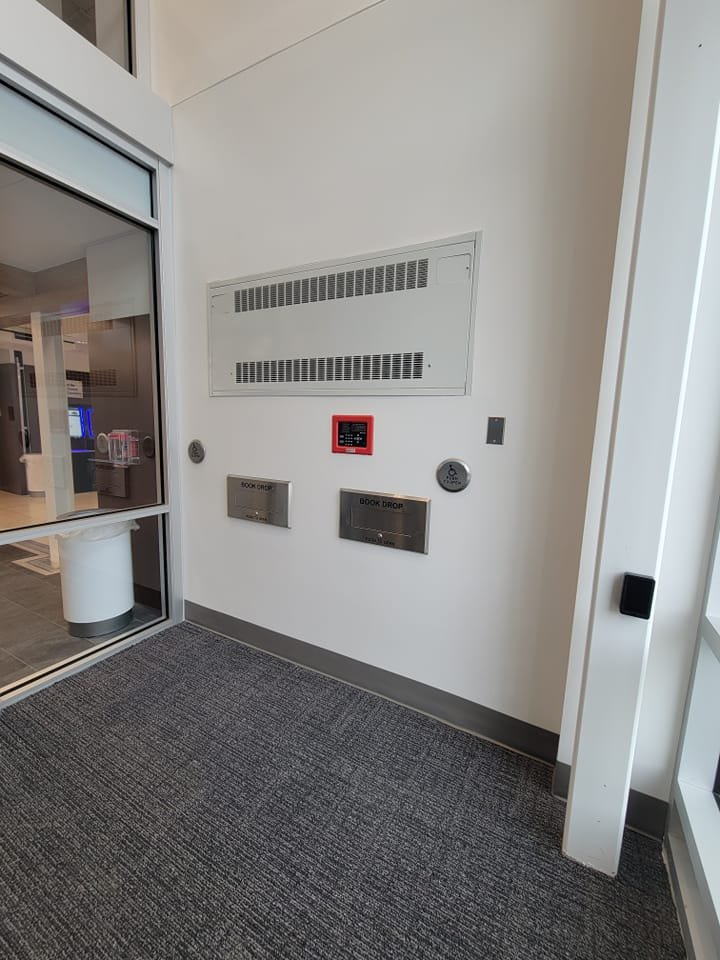 East_Moline_Lib's tweet photo. Since our alley has been blocked a lot this week by construction vehicles it may be difficult to access the drive-up book drops. We also have two book drops inside our building in the front entrance. Feel free to park on the street and come inside to drop off your returns! https://t.co/7bFOdOwtCr