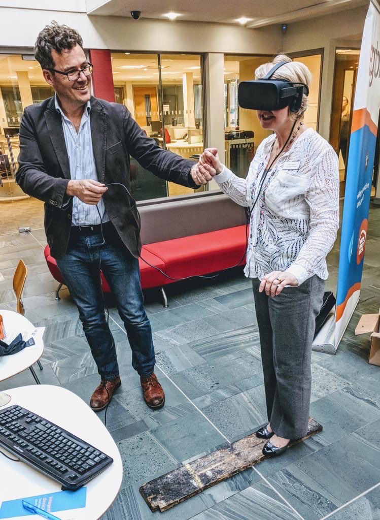 Look what just popped up on my timeline ⁦@keithgrimes⁩ 
#VRTherapy
Seems like ages ago but can still recall ‘walking the plank’ and needing to hold your hand 

⁦@MFAminGP⁩ ⁦@TominCumbria⁩ ⁦@cumpstonarchive⁩ ⁦@redmoorhealth⁩