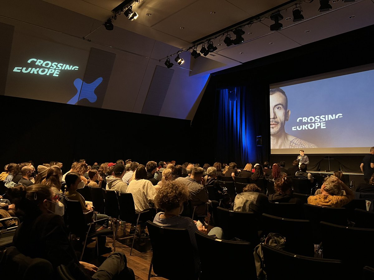 markus_kmfilm's tweet photo. #linz trendet? Ja weil es ist grad @CROSSINGEUROPE Filmfestival, heute mit Screening von Vöest /@Kurt_Razelli und #austrofred
Schauen Sie sich das an! https://t.co/HiwGbATV2q