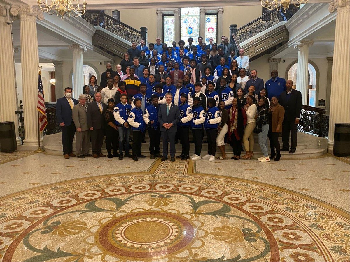 man_purpose's tweet image. Great Day to be a Randolph Blue Devil. Thank you to State Senator Walter Timilty for inviting the football, basketball, cheer, and Boys indoor relay teams to recognize winning the state championships 🏆. #randolphma #BlueDevils #SchoolOfChampions #BlueDevilPride