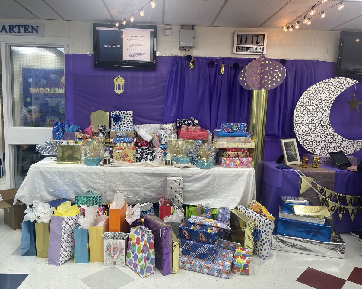isnaelementary's tweet photo. A very successful Eid Toy Drive was capped yesterday! Jazakum Allahu khairan to all students and parents that participated! Toys were sent to @ISNAFoodBank
#Charity #Sadaqah #Ramadan #IES #ISNAElementarySchool #Giving https://t.co/W6IGrmuGhV