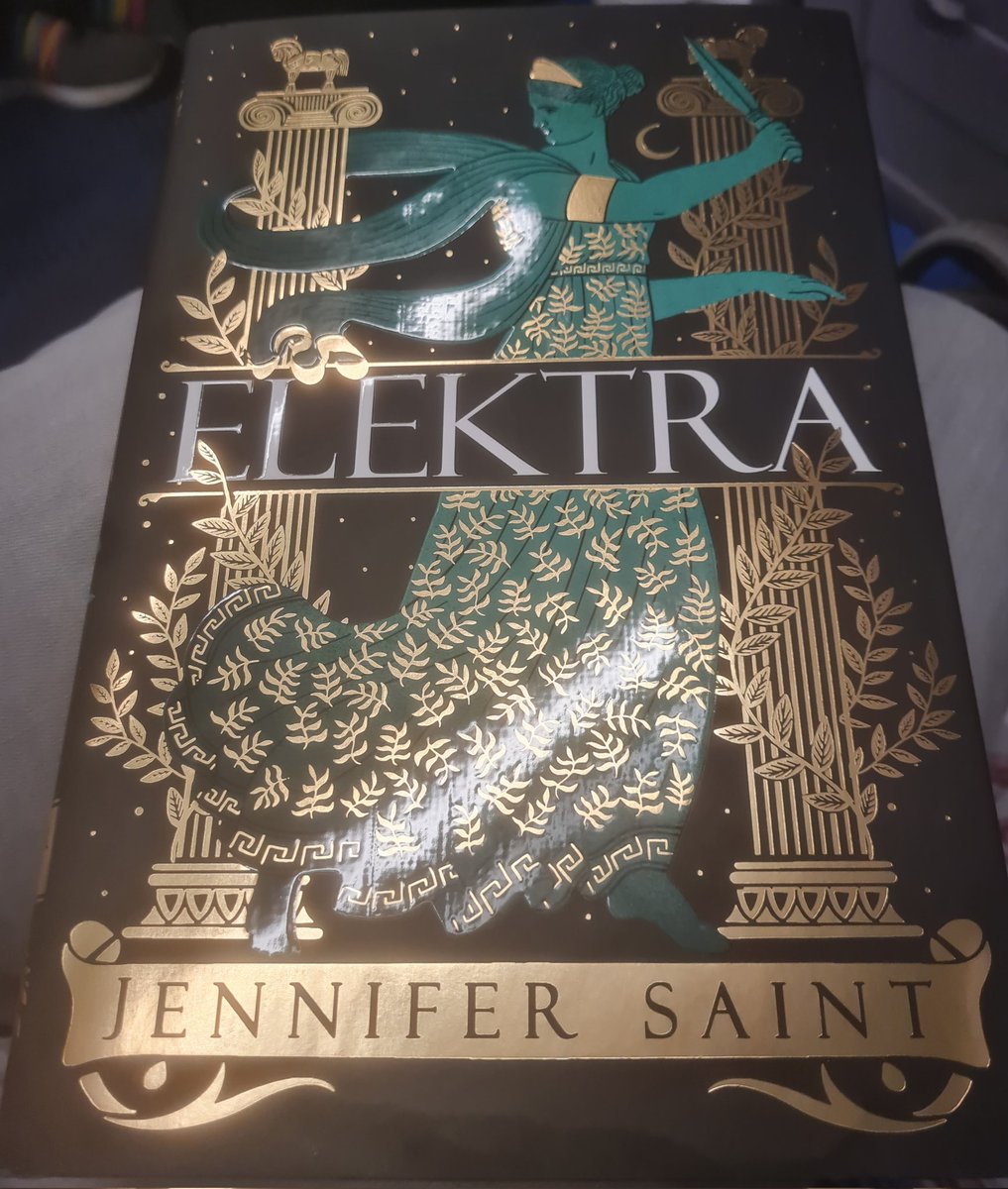 cee73pee's tweet photo. Elektra book launch in Leeds #waterstones #Jennifersaint #powerfulwomen https://t.co/iTVXiygGvh