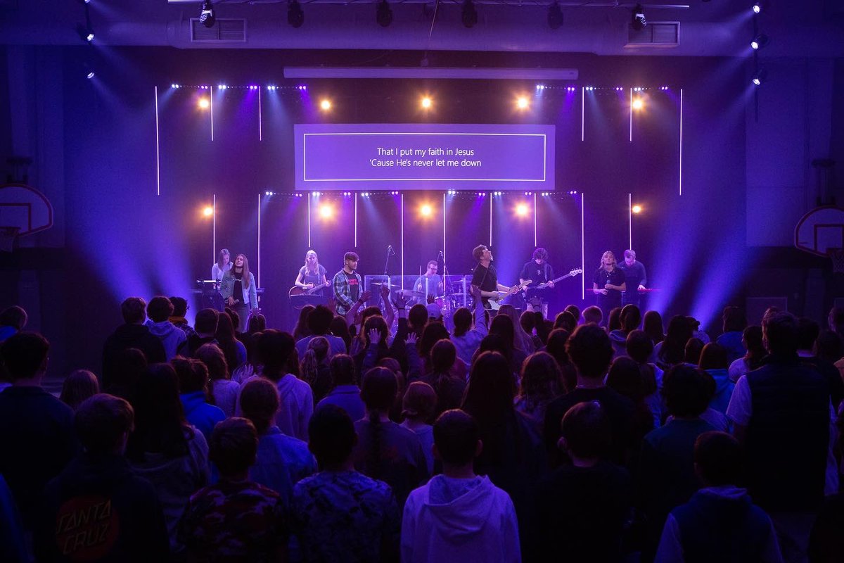 scchurch's tweet photo. Jesus, you’re the lamp, you’re the light. You’re the way and you’re the truth. And you’re the life inside of them. May these students keep running after you. Wherever you are. And wherever you wanna go 💜

Student Prayer Concert 2022 https://t.co/NyAzvluKHP