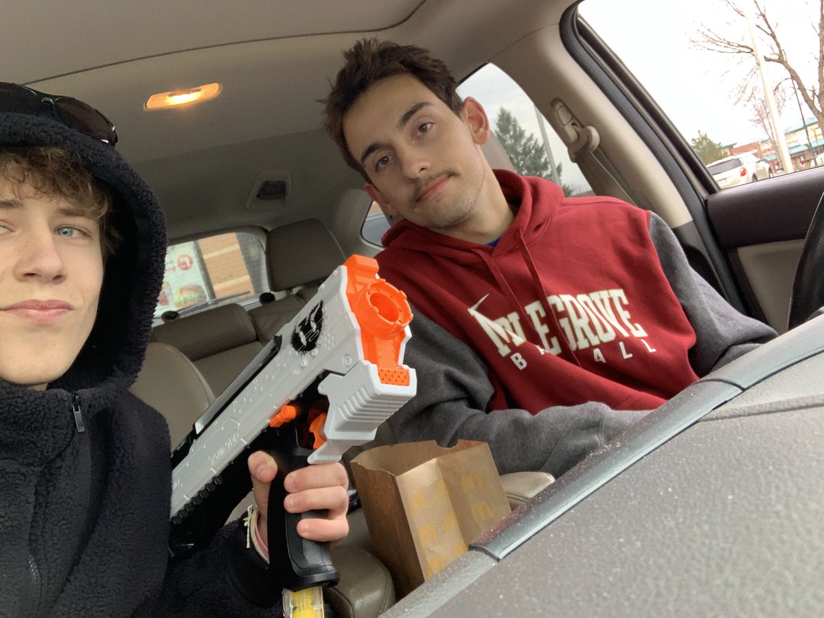 FriedrichsTyler's tweet photo. @mg_assassins post game mcdicks #4-2 https://t.co/LG9sKhRbKl