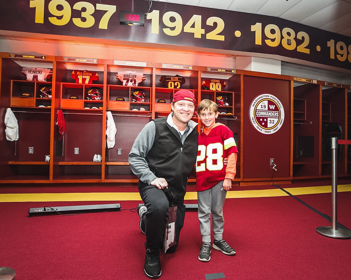 Commanders's tweet photo. Scenes from the draft party at @FedExField! https://t.co/kuwZ9ZHEzD