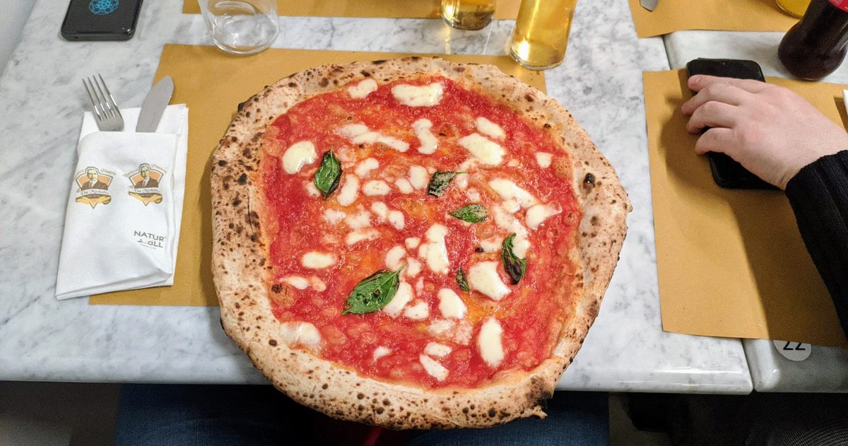 A Lecce apre la famosa pizzeria napoletana Da Michele.

Nulla da eccepire, qualità altissima 👌.