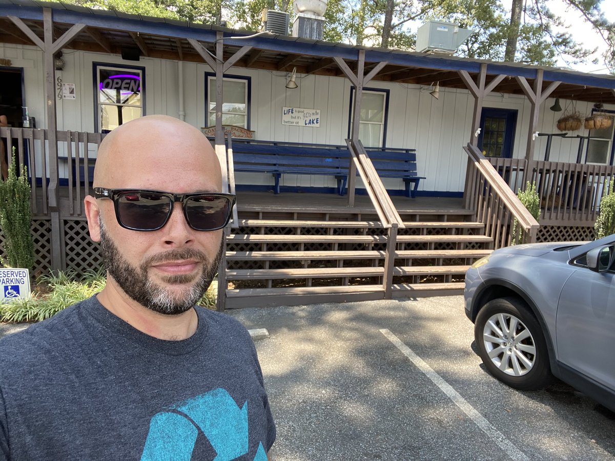 joshpapke's tweet photo. 1/2:
O
Z
A
R
K
@netflix:
#Ozark | 4.29.22
#ChrisMundy | @batemanjason #LauraLinney | @skylargaertner #SofiaHublitz | @Kevin_L_Johnson
#JuliaGarner: #BitchWolf | โ๐๐ผ๐๐ผโ
#OzarkJP: https://t.co/tUvu4X172r