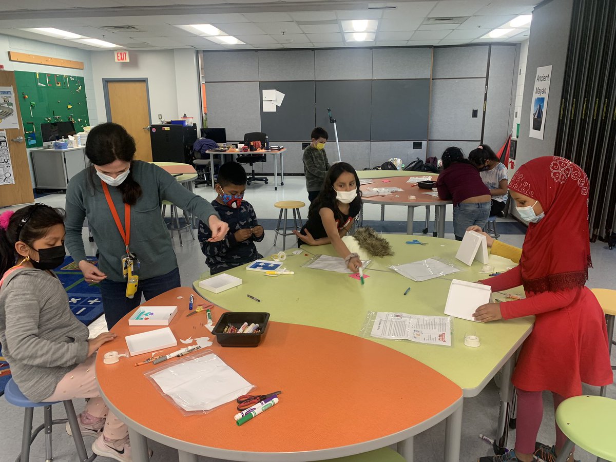APSChristensen's tweet photo. Thank you @ARosieRiveter and @APSDrwDragonDEN for an engaging magnetism project! We enjoyed using our imaginations! @DrewPTA @APSDrew @APSscience https://t.co/WKF1WPsE9P