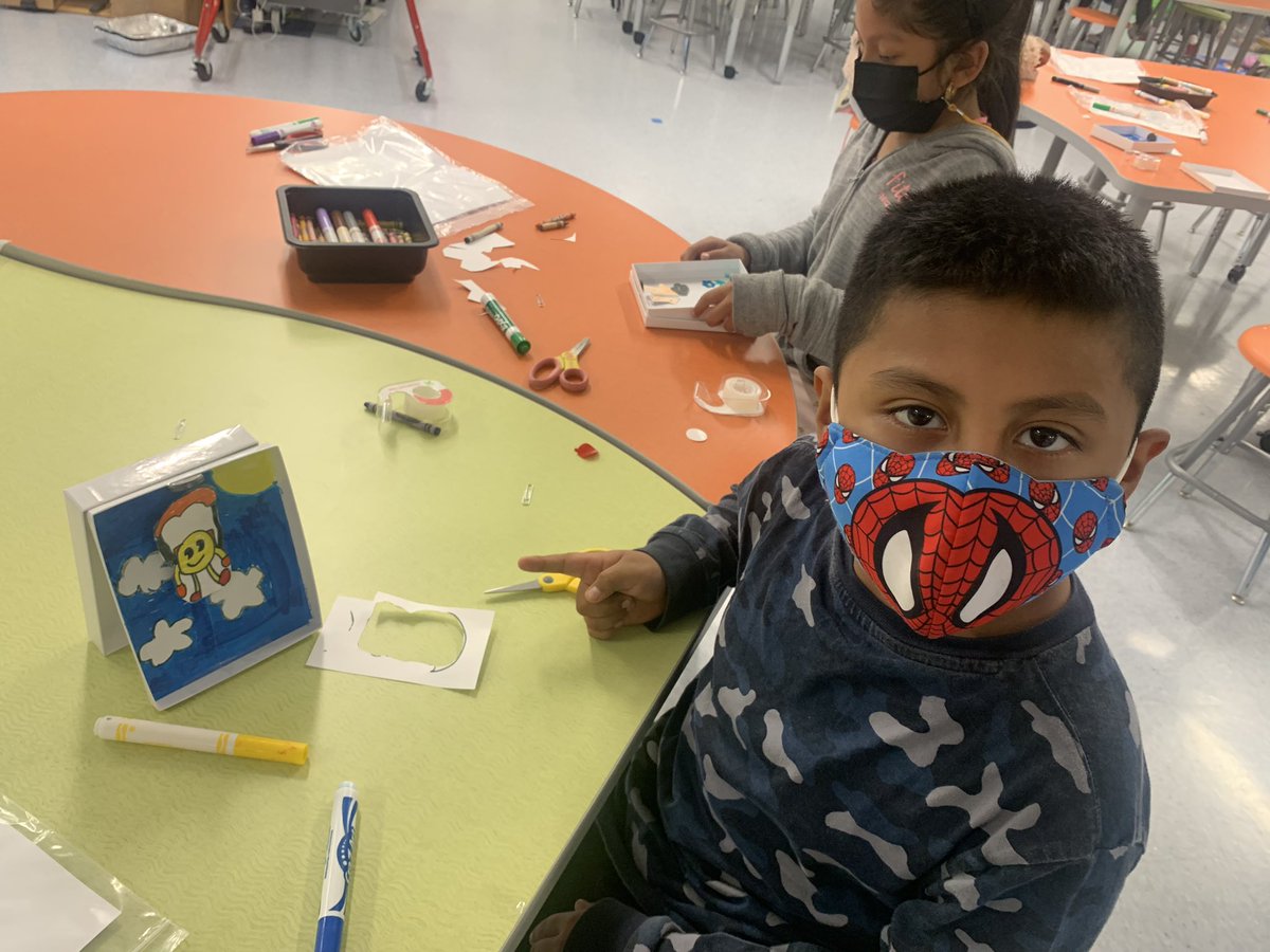 APSChristensen's tweet photo. Thank you @ARosieRiveter and @APSDrwDragonDEN for an engaging magnetism project! We enjoyed using our imaginations! @DrewPTA @APSDrew @APSscience https://t.co/WKF1WPsE9P