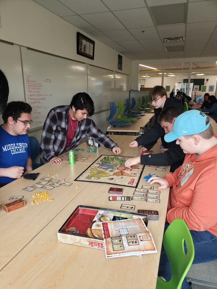 Shakoscitech tweet media