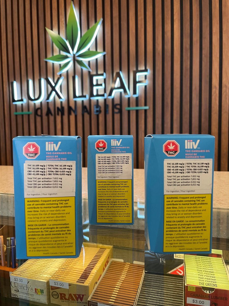 luxleafYEG's tweet photo. For all you THC fans, @liivcannabis THC oil has over 15mg THC per ml. Made from whole flower cannabis concentrate and vegan MCT oil and comes with an easy-to-use syringe for accurate titration. 💧

#luxleaf #THC #cannabisoil #shoplocal #CBD https://t.co/jeKvsCzTVH