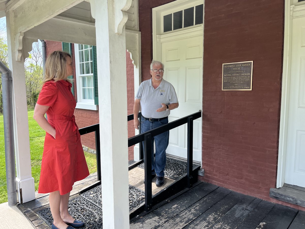 OhioDevelopment's tweet photo. Today, Director @LydiaMihalik was in Brown and Clermont Counties to announce @GovMikeDeWine's proposed $500 million investment in Ohio's 32 Appalachian Counties. She also stopped by the historic John Rankin House in Ripley.
#OhioBUILDS #OhioFindItHere #OhioHistory https://t.co/gfLkKacj5Q
