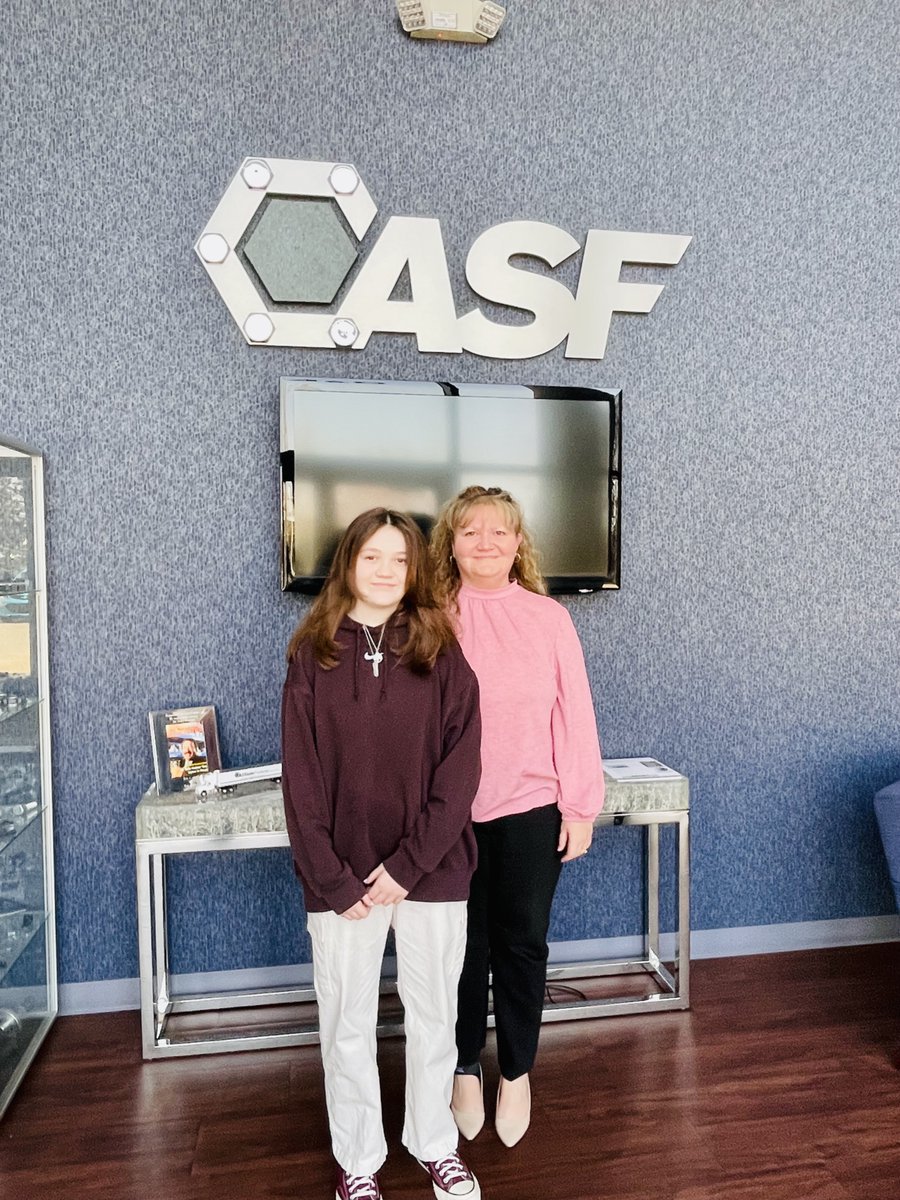 AllStateFstnr's tweet photo. Yesterday we had the honor of hosting Sara, the daughter of one of our account managers, for Take Your Child to Work Day! 

Sara said her favorite part of the day was "meeting all of the friendly people that my mom works with". https://t.co/TgSUJQLC9l