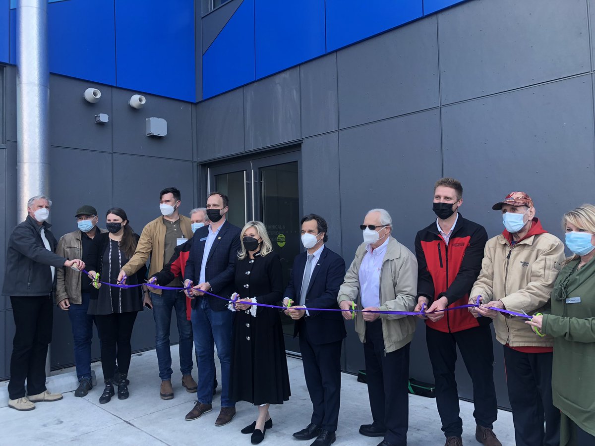 v_stefaniak's tweet photo. Wonderful event celebrating @IndwellCA Lakeshore Lofts this afternoon! https://t.co/RZhCW3QETe
