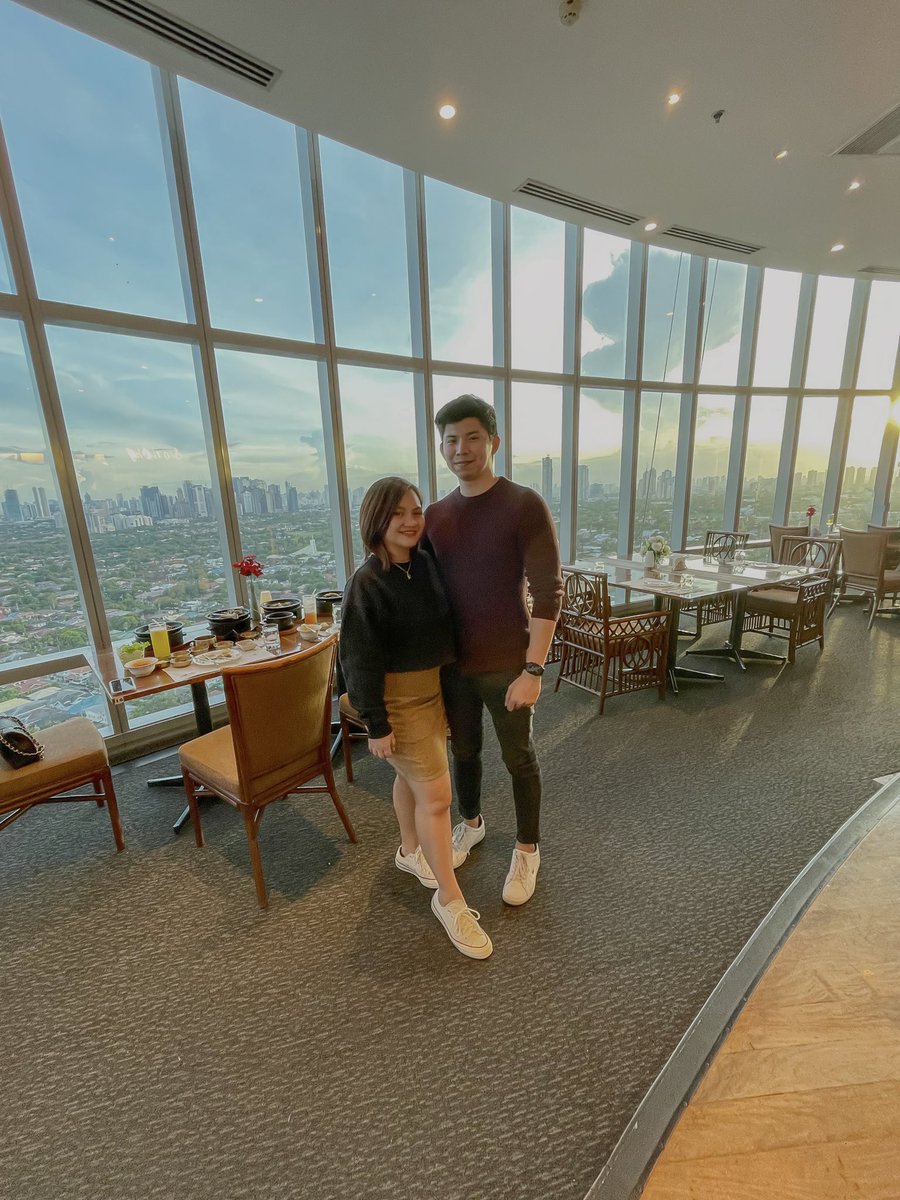 Celebrating 6 years w/ <a href="/hannahlsalvador/">Hannah</a> ❤️