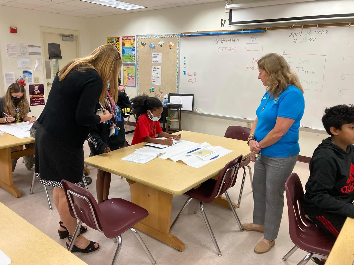 Great school visit today at Sheridan Park ES with Principal Carro and AP Darley. We had some special helpers today. It was wonderful to see one of the first Food Forrest schools. They were the only elementary school to participate in the Broward Climate Summit last week 🌎!
