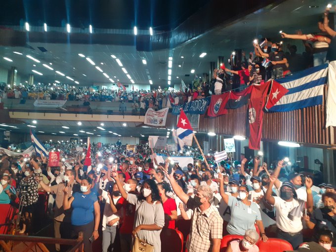 torres_iribar's tweet photo. #Cuba #LaHabana #CubaVive #VamosConTodo
 #CubaViveYTrabaja  Plenaria #1Mayo en el teatro Lázaro Peña¨ https://t.co/lwCJSIZkDB