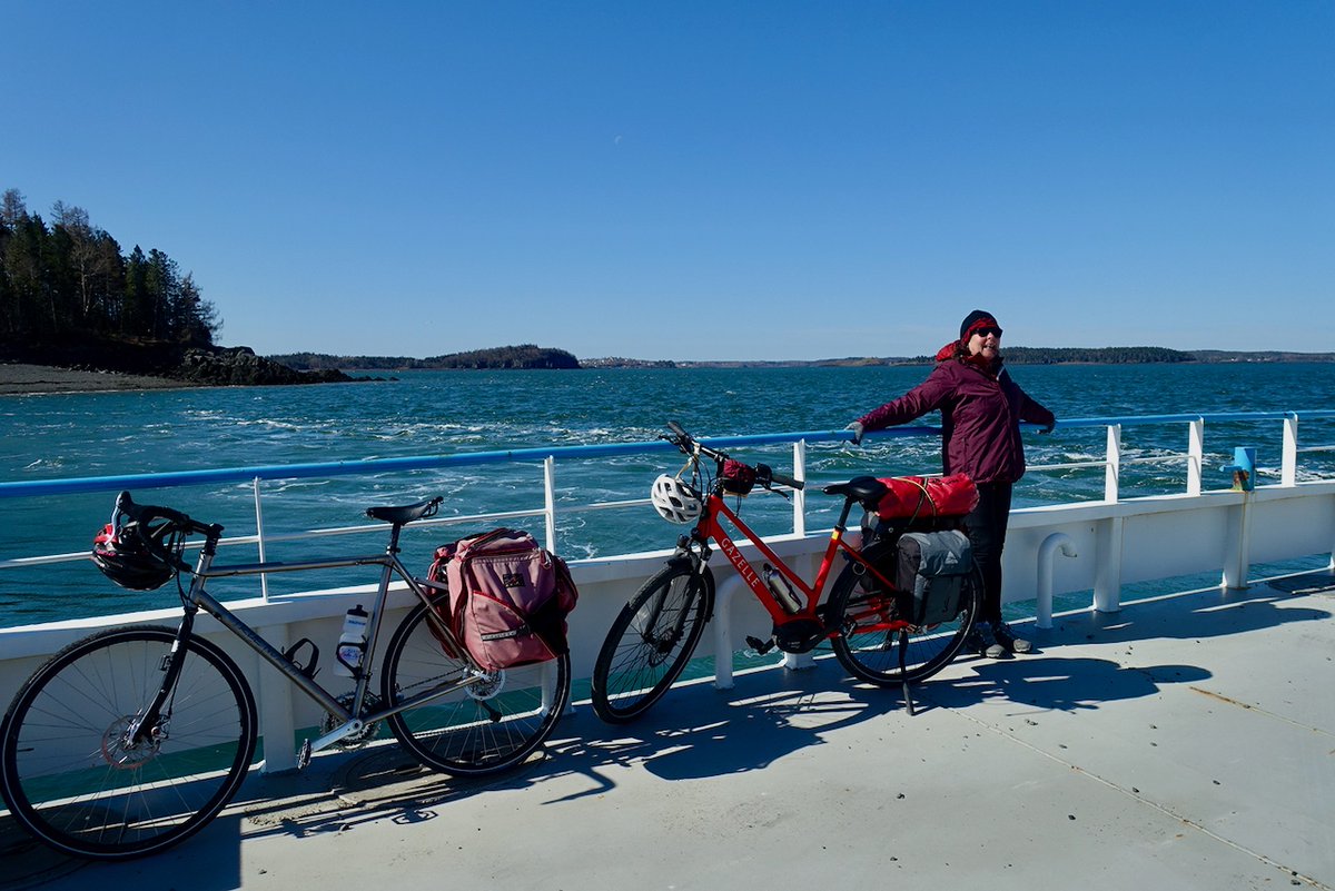 PaulNemy's tweet photo. Little early season island tour. @KateNemy  @bayoffundy @DestinationNB @coastalferries @campobelloca with some real @redlobster https://t.co/7TATv50yCo