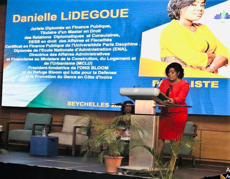 28 avril 2022. 2e journée du forum international #Victoria. Au #Seychelles. Je suis intervenue sur le thème « Civisme Fiscal et Développement du Pays » devant d’illustres personnalités dont la Première Dame 🇸🇨