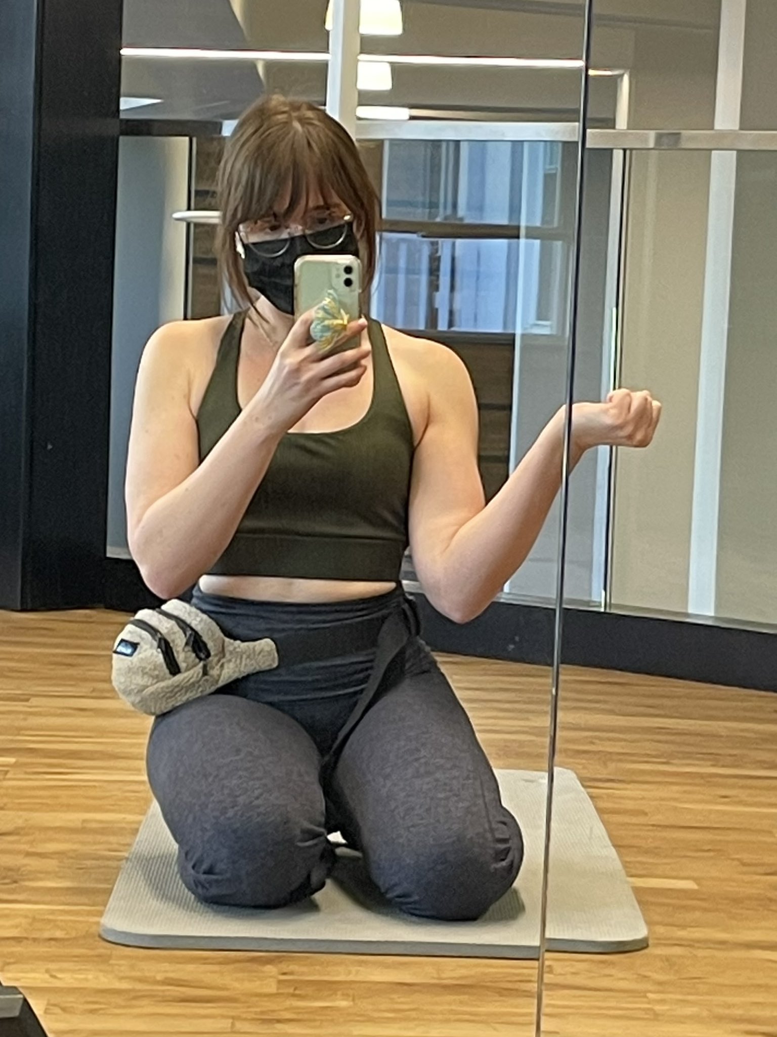 TW Pornstars - 1 pic. RL RUNESCAPE GF ️ ONLYFANS $5 SALE. Twitter. just flexed my arms in mirror