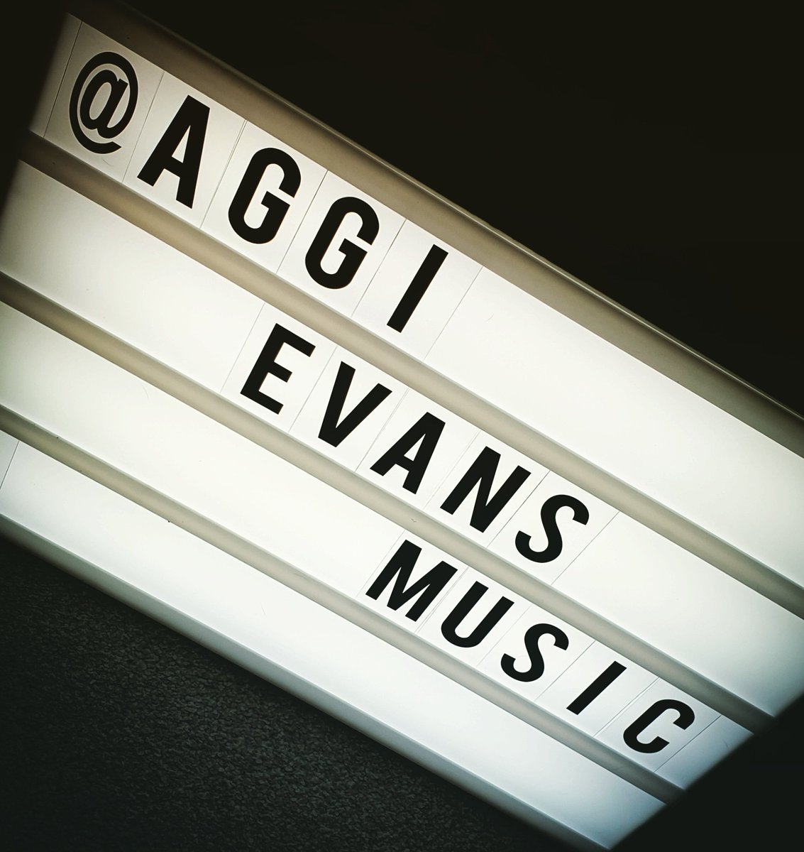 aggievansmusic's tweet photo. GIGS GIGS GIGS!!! ๐ค๐ป
So much to tell you... so little time... watch this space...
#SingerSongwriter #Singer #Songwriter #Musician #MusicalMama #Gigs #SouthWalesMusic #SouthWalesLiveMusic https://t.co/6GjMpukvk2