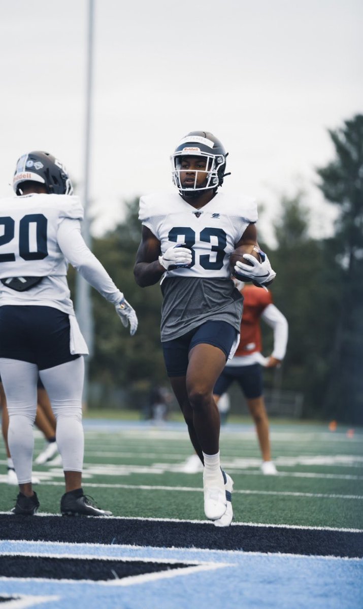 larry_lsp's tweet photo. First, I’d like to thank the University of Maine coaching staff for giving me the opportunity to play as a black bear. With 4 years left of eligibility I plan to consider all options https://t.co/blJyaUzYEc