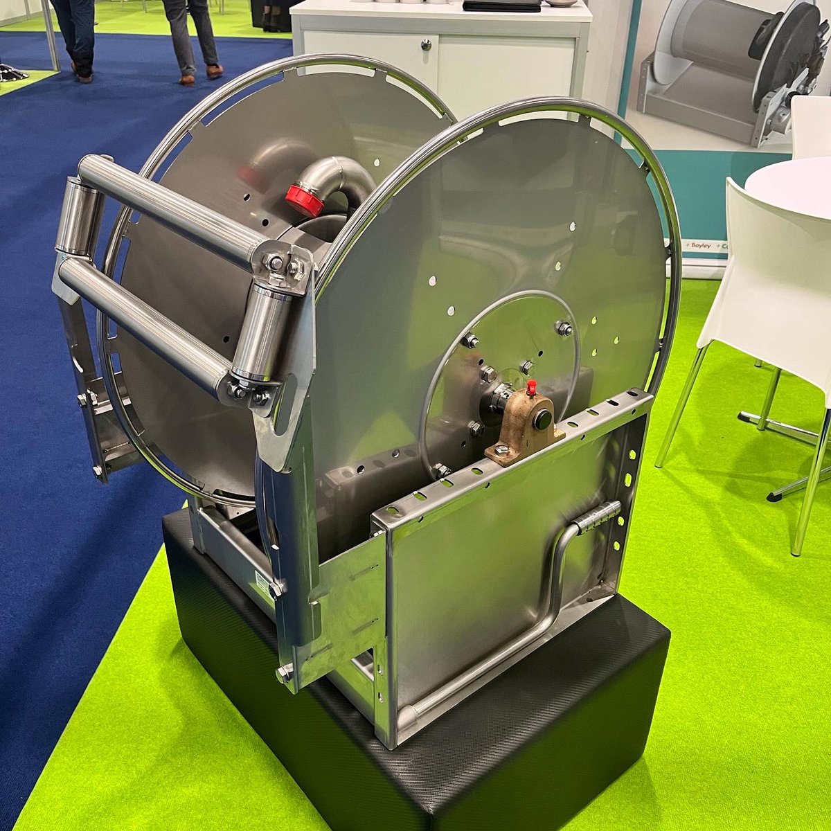 Great week for our MD Derek Gotts and sales manager Alison Buckley at UKIFDA Expo in Liverpool, thanks to everyone who came to see us. Fantastic job Ken, Dawn and the rest of the UKIFDA team 🙌 #ukifdaexpo #collinsyouldon #fueldelivery #hosereel #atex #helifuel #marinerefuelling