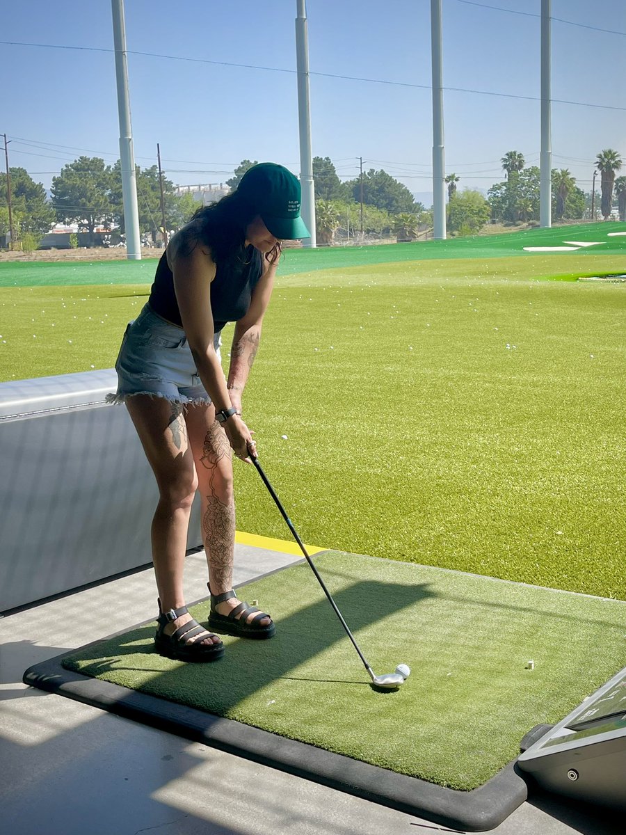 LifeOfKeileen's tweet photo. Top Golf was fun. Definitely recommend 🙇🏼‍♀️ #topgolf https://t.co/rXgZ3GR15U