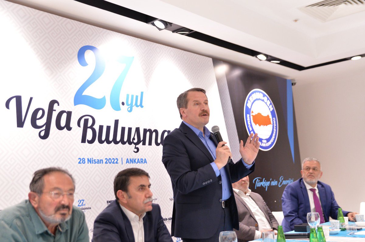 _aliyalcin_'s tweet photo. Enerji Bir-Sen’imiz Kuruluş Gününde Emektarlarıyla Buluştuk

İthal fikirlerin değil yerli düşüncenin ürünü sendikal hareketimizde  @Enerji1sen’imize nice 27 yıllara diyor, @HBTONBUL Başkanımızın şahsında tüm emektarlarımızı ve emek verenlerimizi kutluyorum.
#EnerjiBirSen27Yaşında https://t.co/phz7qTn6Dp