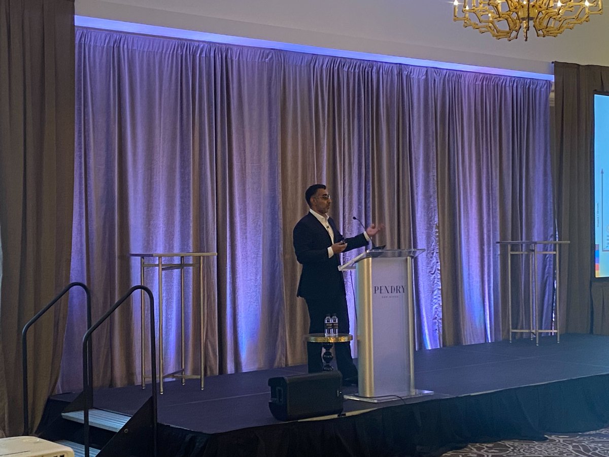 ProfitTrends_'s tweet photo. CEO and Chair of @skyebio @PunitDhillon takes the stage at @TheOxfordClub's 24th Annual @InvestmentU Conference! 

To learn more about the pharmaceutical potential of cannabinoids, sign up for our Livestream! ➡️ https://t.co/Z2XTpJCw3d https://t.co/EP5gJxP155