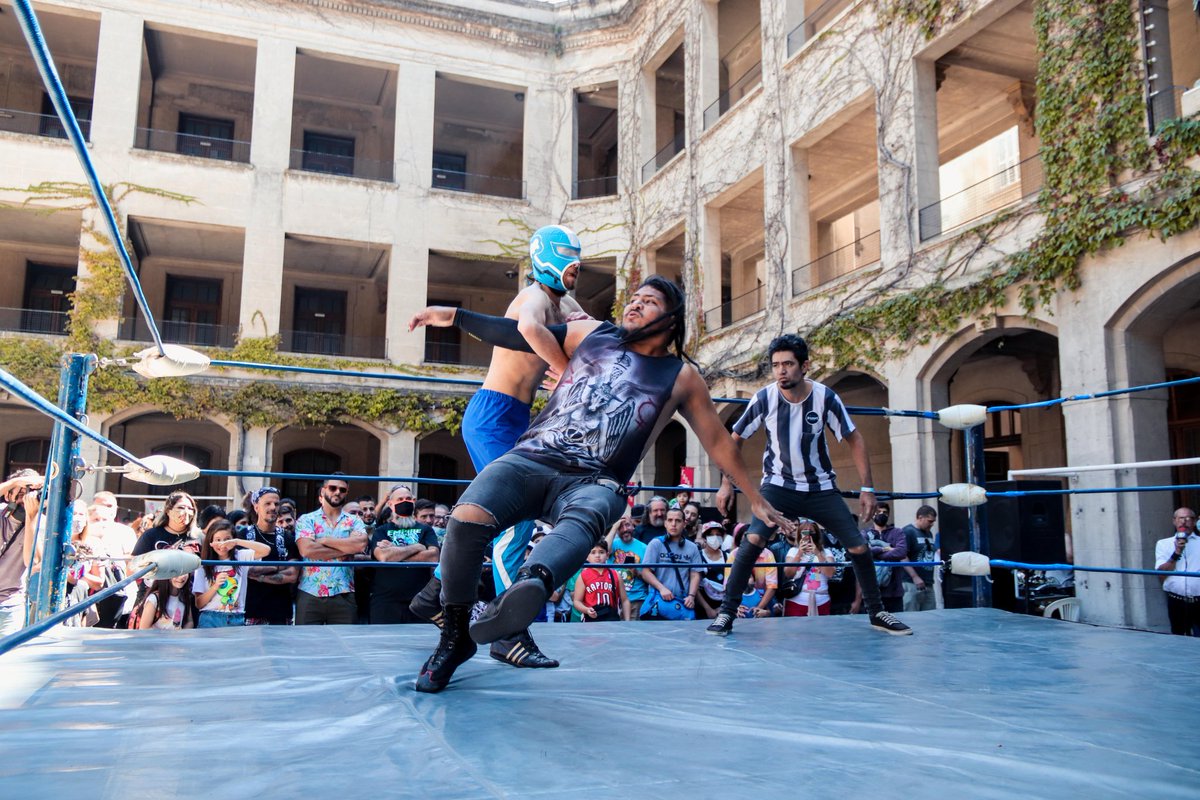 CatchArgentino's tweet photo. Ya está disponible la segunda lucha de Adrenalina 2.
Mira @roodreHH vs Vendaval acá!!!
https://t.co/bHcYhTRFnY https://t.co/WN747hdhwi