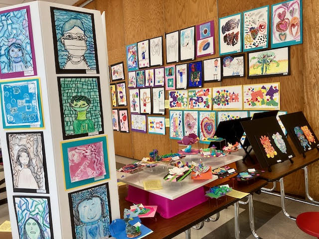 feshingham's tweet image. Ms. McKeon gave us a sneak peek at tonight's Art Show. She is looking forward to seeing Foster families  tonight. The All Town Art Show runs from 6-8 at the Hingham High School cafeteria.