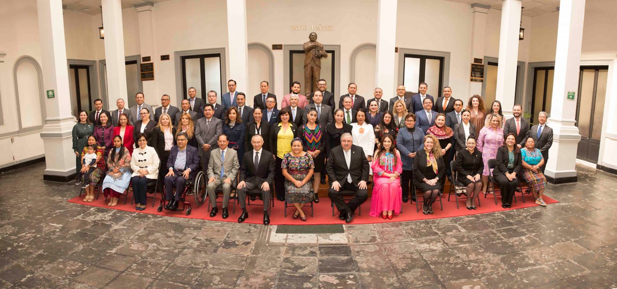 MagdoSodi's tweet photo. Mediante su palabra, @RigobertMenchu ha promovido una cultura por la paz, siendo voz y consciencia. 

Muy honrado de saludarle esta mañana en el Encuentro por los derechos humanos de los pueblos originarios y el acceso a la justicia, realizado en el @PJEdomex. https://t.co/CnQ2Mut3fE