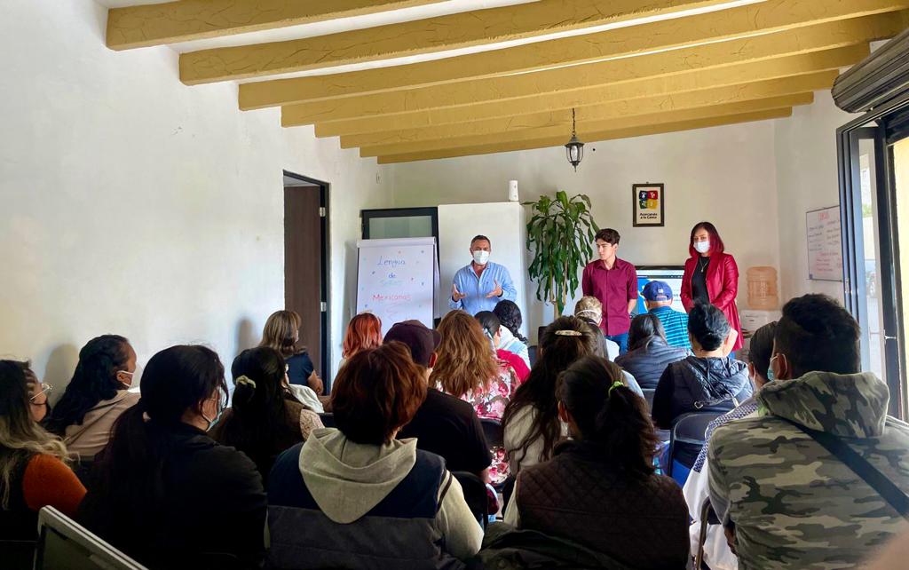 Fund_Acercando's tweet photo. La inclusión social es un proceso en el que todos podemos participar para mejorar nuestra sociedad. 🤚🏻
¡Iniciamos el 𝘾𝙪𝙧𝙨𝙤 𝙙𝙚 𝙇𝙚𝙣𝙜𝙪𝙖 𝙙𝙚 𝙎𝙚𝙣̃𝙖𝙨 𝙈𝙚𝙭𝙞𝙘𝙖𝙣𝙖𝙨! 🙌🏻
#EstamosContigo #AcercandoSonrisas https://t.co/qWOnwNq6Ne