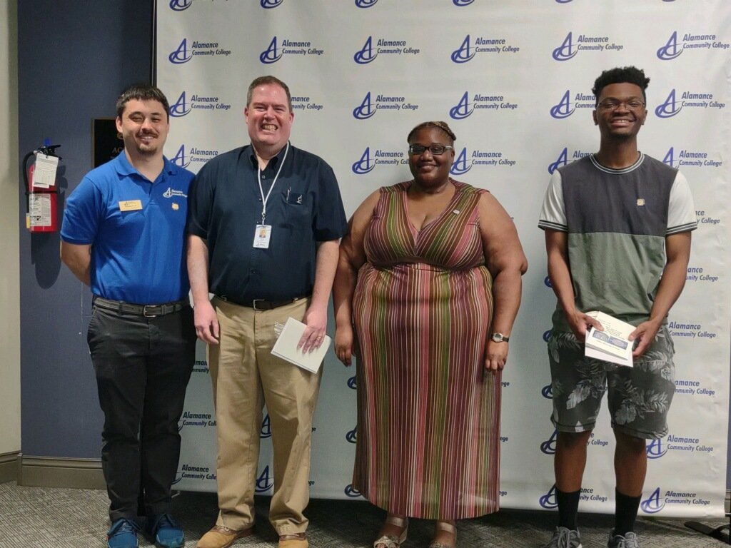 DrLedfordWaters's tweet photo. ACC spent Monday evening celebrating the grads and soon-to-be grads of the Medical Lab Technology and Histo Programs during our annual pinning ceremony. We will graduate a total of 12 MLTs and 7 HTs this academic year! #MedicalLabLadyG #LabWeek2022 #MedLabChat @AlamanceCC @ASCLS https://t.co/PBnBe3PoH9