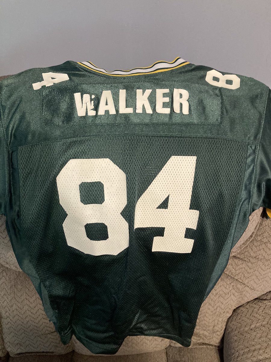 mattcw33's tweet photo. Whipping out this bad boy. Maybe the packers will draft a wide receiver tonight! https://t.co/aVSBm04bNO