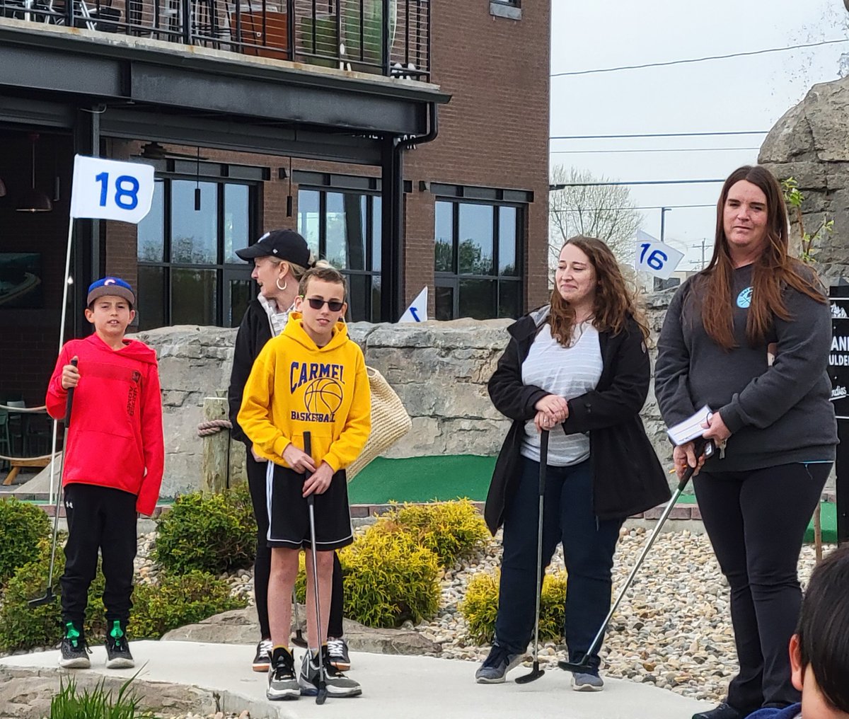 Bridgetwalsh610's tweet photo. Spent the late afternoon mini golfing with CWE carnival raffle winners.  @CWEPTO @college_wood https://t.co/A9yocdicwH