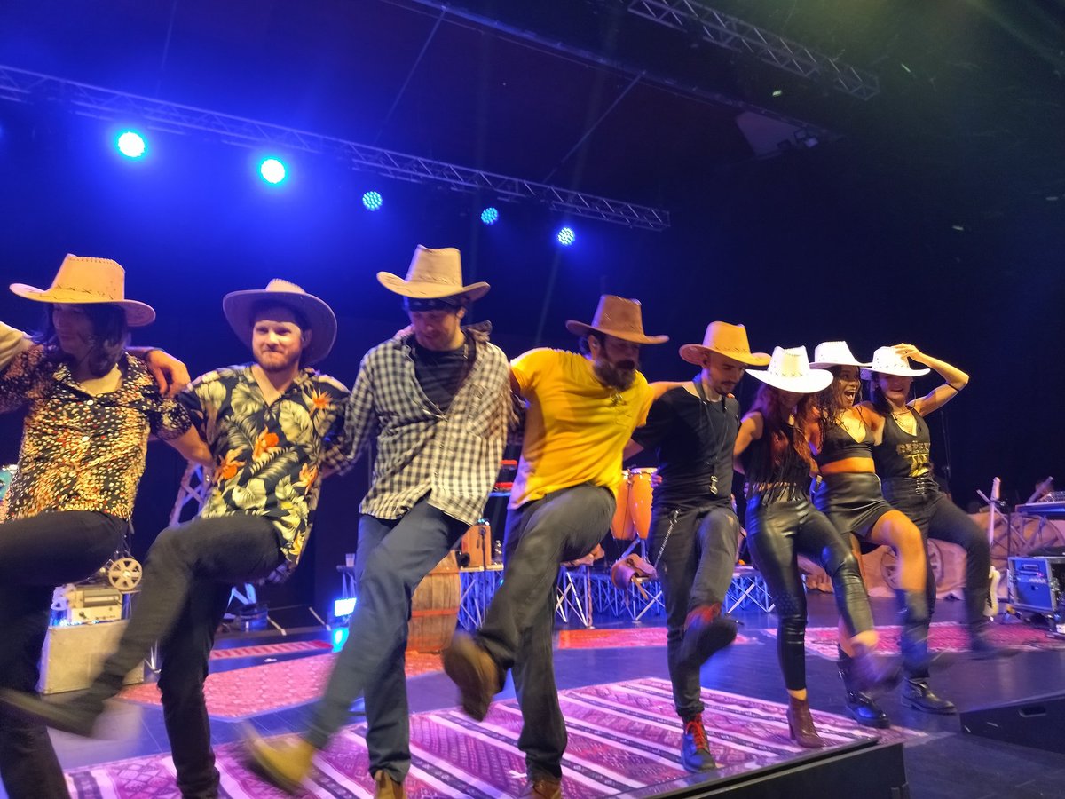 Antonioranalli's tweet photo. #tommasoparadiso Grande festa a #Roma per lo #spacecowboytour @VivoConcerti https://t.co/x7yCZ7IsNH