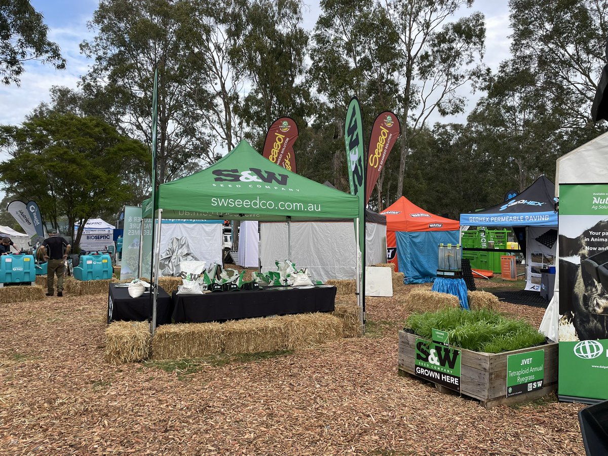 shane_kable's tweet photo. #workcontent Here at the #tocalfielddays on the @AuNutrien stand. Come down and see the @swseedcompanyau team https://t.co/nMpIK2qfHd