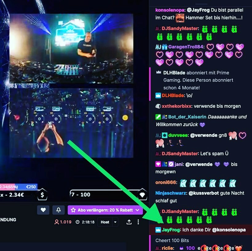 konsolenopa's tweet photo. Wenn Dir Jürgen aka @jayfrog im Livestream von der Bühne schreibt 🤩 Du bist verrückt 😂👍🏼 Schaut mal bei Caro aka @missjunedj auf Twitch vorbei! es läuft bis Sonntag ein 101 Stunden Stream 😳😱
.
#101stream #konsolenopa #deropastreamt #trance #techno #m… https://t.co/WjhD18c2uk https://t.co/I9JtuL2QB2