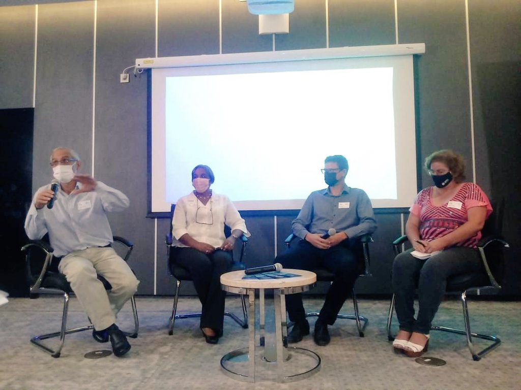 Torralbas_95's tweet photo. Tuvo lugar hoy #PymeLab2022, evento organizado por la Embajada de #Bélgica y el @MEP_CUBA para el intercambio de experiencias sobre las mipymes y la importancia del financiamiento en su nacimiento y desarrollo.
@AlejandroGilF @MEP_Johana https://t.co/1TTnJXfKtw