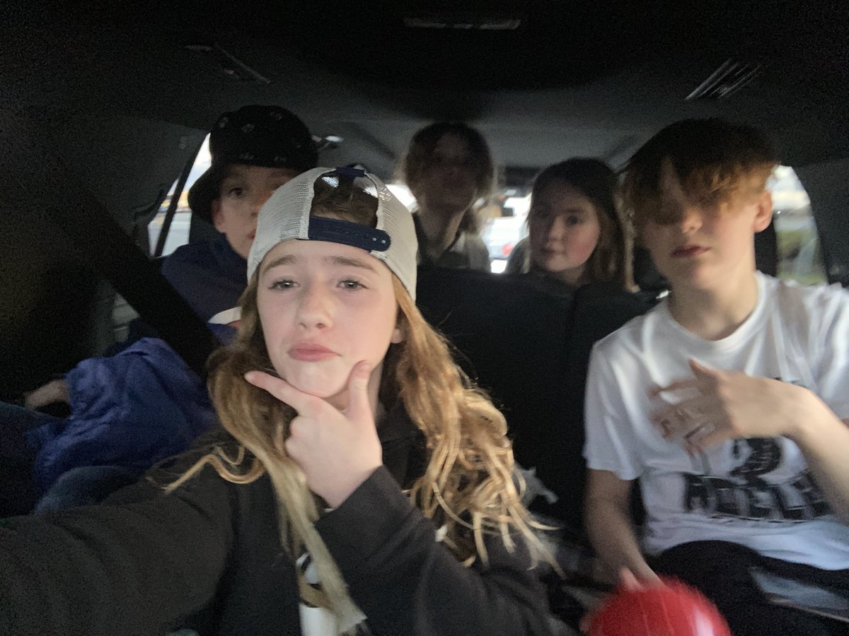 Ava Angell tweet media