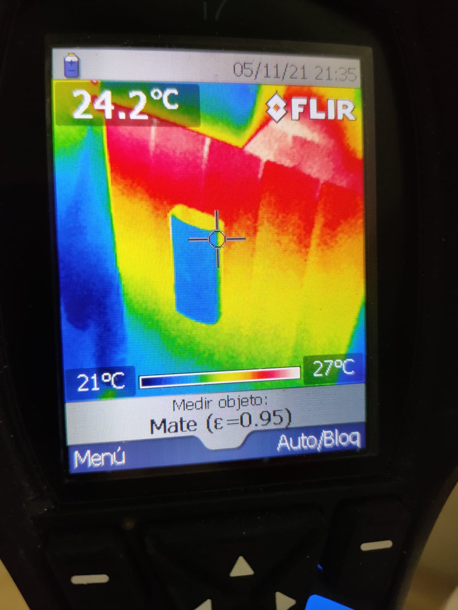 EurogasPlus's tweet photo. Realizamos Termografia a los radiadores de hierro fundido. Pequeño problema. Toca realizar limpieza de circuito calefacción. 983 236162. EUROGAS https://t.co/tshqUuXB2k