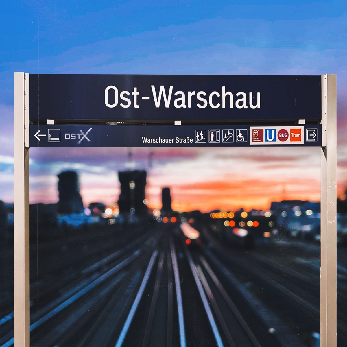 „Ost-Warschau“ OUT NOW !!! 

Heute ist meine zweite Single-Auskopplung von der kommenden „Ostkreuz“-EP erschienen und ich bin so froh, dass das Ding endlich draußen ist. Hört, liebt, teilt das Ding und packt es euch in alle Playlisten - danke für alles.
Ostkreuz ist die fam. ❤️