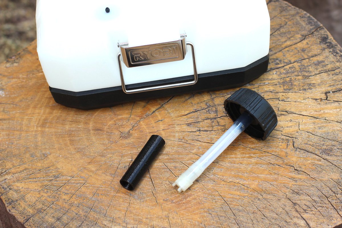 Cynosure_X_Gab's tweet image. Extended Intake Tube for Ryobi ONE+ 18V Electrostatic Sprayer gunbroker.com/All/search?Key… Soft Rubber, Flexible Design. Allow Spraying Vertically. #PowerTools #handyman #PestControl #gardening #EveryThang3D